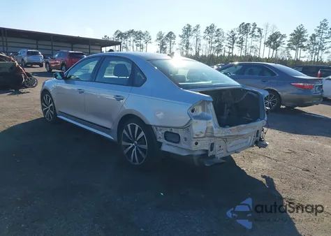 2018 Volkswagen Passat 3.6L V6 Gt from USA, damaged, VIN 1VWJM7A39JC051455